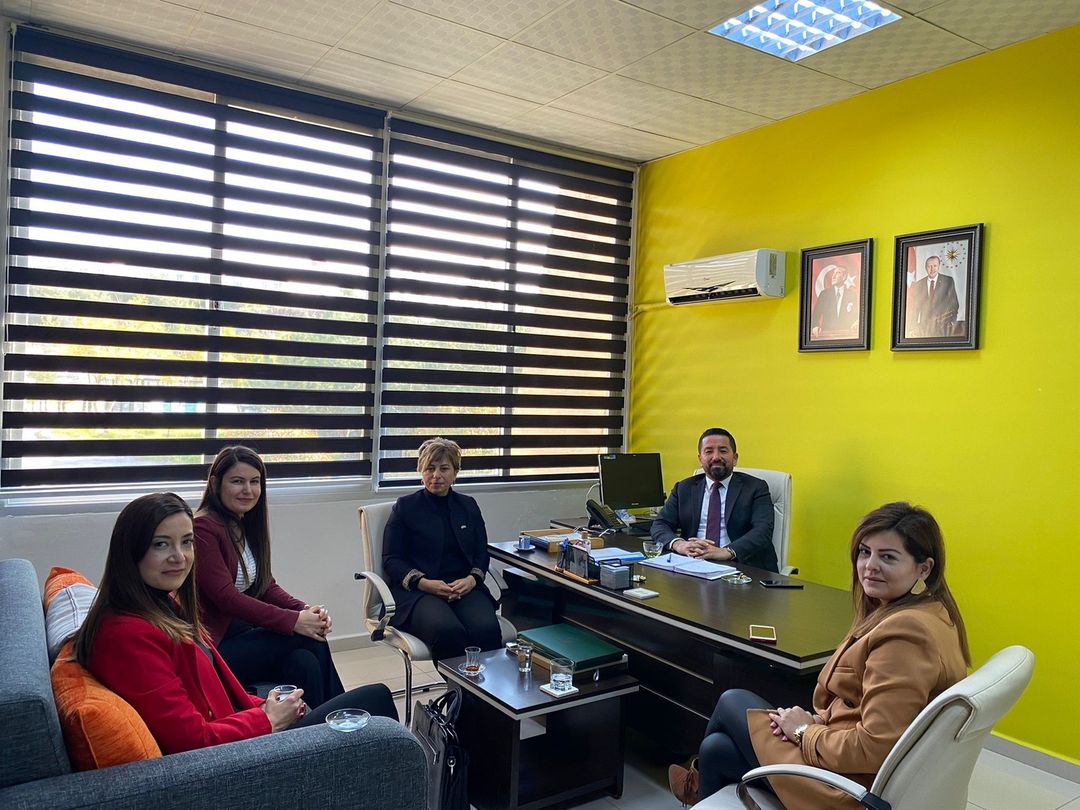Ardent Plastik Fabrika Müdürü Hatice iğde, Mersin Teknopark Genel Müdürü İhsan Gültekin’e nezaket ziyaretlerinde bulundu.
