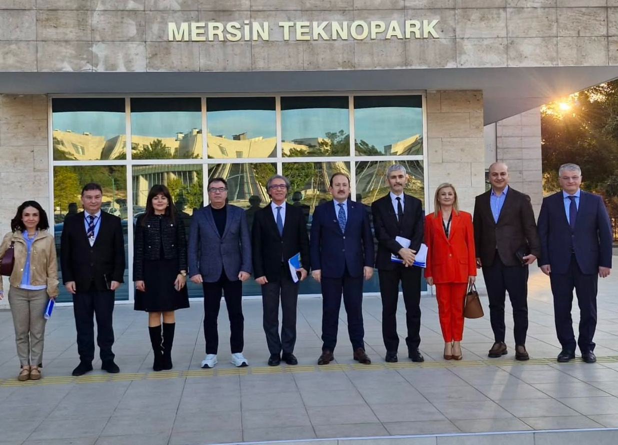 Mersin Teknoloji Geliştirme Bölgesi Kurum ve İşletici Ticaret A.Ş. Yönetim Kurulu, Mersin Valisi Sayın Ali Hamza Pehlivan’ın başkanlığında toplandı.