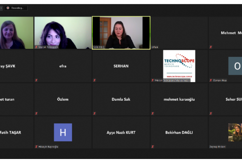 Eyvah Patron Oluyorum Proje Yaratıcısı Selin Kılıç ile Girişimciliği Konuştuk