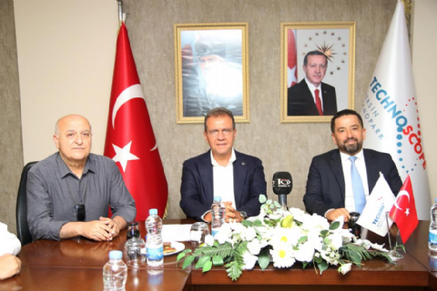 Mersin Büyükşehir Belediye Başkanı Vahap Seçer, MTSO Başkanı Ayhan Kızıltan ve Daire Başkanları ile Mersin Teknopark’ı Ziyaret Etti.
