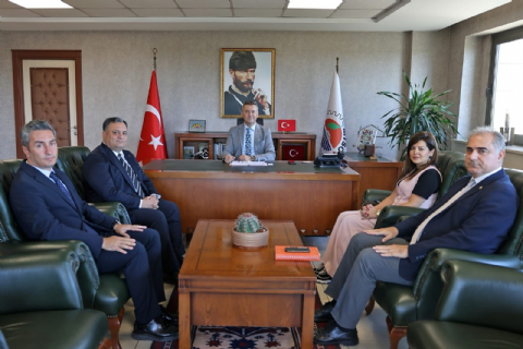 Mersin Teknopark Genel Müdürü Sayın Mehmet İlbaş, MTSO Yönetim Kurulu Başkanı Sayın Hakan Sefa Çakır'ı ziyaret etti.