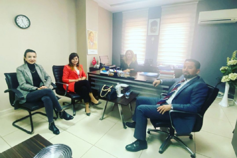 Mersin Teknopark, TMMOB Mersin Makine Mühendisleri Odası Müdürü Ayşe İştar’a işbirliği ziyaretinde bulundu. İki kurum arasında gerçekleştirilecek ortak projeler üzerine görüş alışverişi yapıldı.
