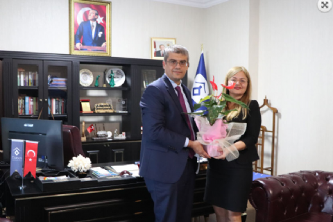 TARSUS ÜNİVERSİTESİNDE TEKNOPARK VE AKADEMİK FAALİYETLER ANLATILDI.